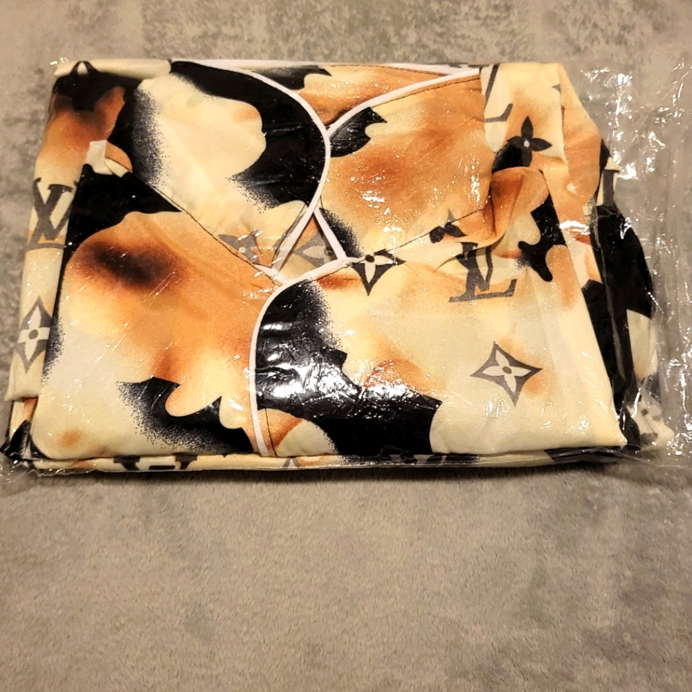COPY - LV pajama set